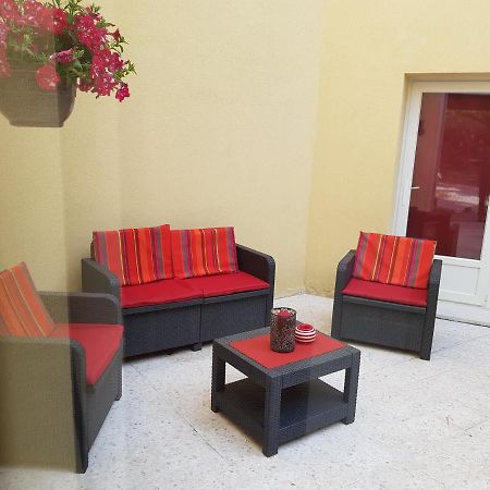Le Patio Apartment Sarrians Luaran gambar